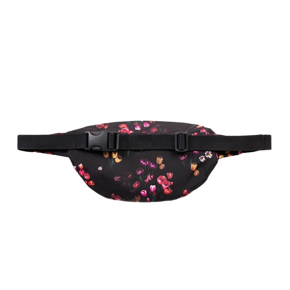 NWT WOUF Tulips Recycled Polyester Waist Hip Belly Belt (or Shoulder) Bag Spain - Picture 3 of 5